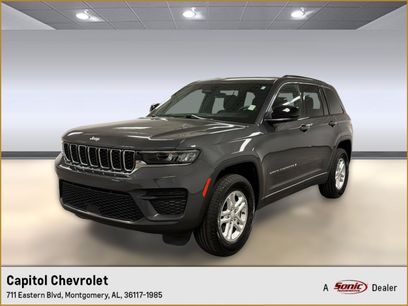 Used 2025 Jeep Grand Cherokee Laredo