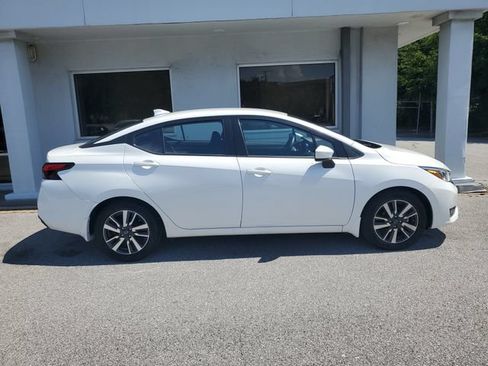 Certified 2025 Nissan Versa SV w/ Trunk Package FWD image 7