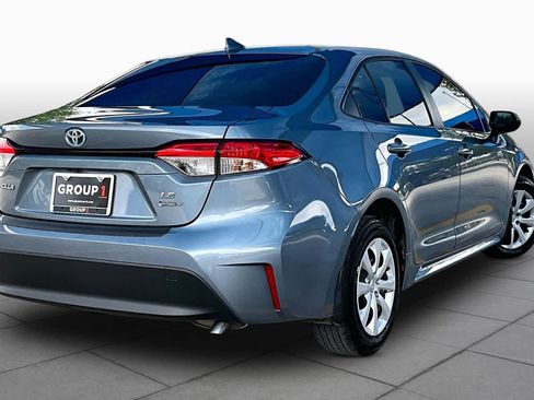 Used 2025 Toyota Corolla LE FWD image 24