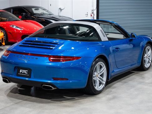 Used 2015 Porsche 911 Targa 4 AWD/4WD image 7