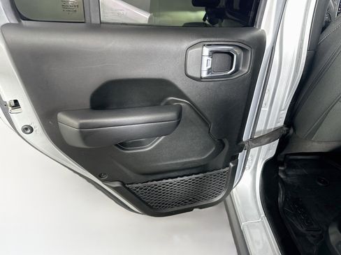 Used 2023 Jeep Wrangler Unlimited w/ Cold Weather Group AWD/4WD image 25