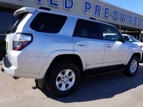 Used 2024 Toyota 4Runner SR5 image 6