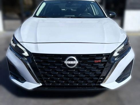 Used 2024 Nissan Altima 2.5 SR image 8