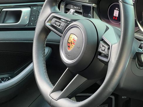 Certified 2023 Porsche Panamera 4S Executive AWD/4WD image 39
