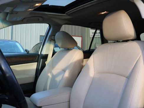 Used 2015 Subaru Outback 2.5i Limited image 11