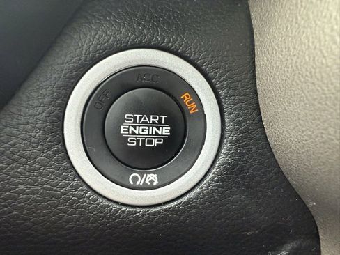 Used 2022 RAM 1500 Laramie image 27