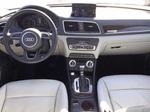 Used 2015 Audi Q3 2.0T Prestige w/ Prestige Package image 36