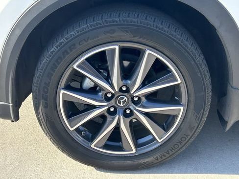 Used 2018 MAZDA CX-5 Touring w/ Preferred Equipment Package FWD image 10