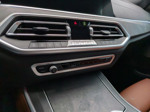 Used 2023 BMW X5 sDrive40i w/ Executive Package RWD image 19