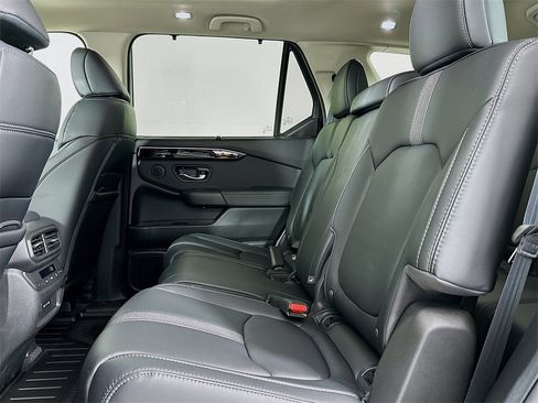 Certified 2025 Honda Pilot Touring image 26