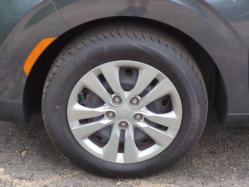 Certified 2021 Kia Soul LX FWD image 11
