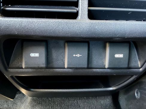 Used 2020 Land Rover Discovery Sport S image 29