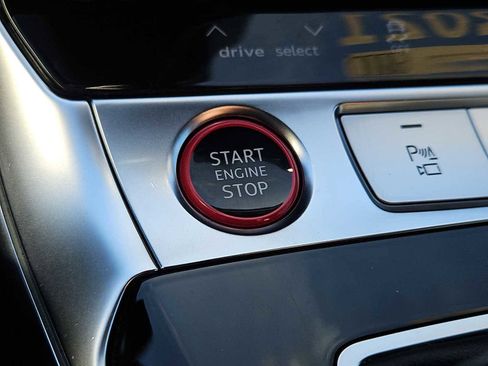 Certified 2021 Audi RS 6 w/ Carbon Optic Package image 24