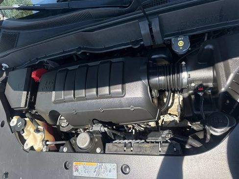 Used 2016 Chevrolet Traverse LT FWD image 35
