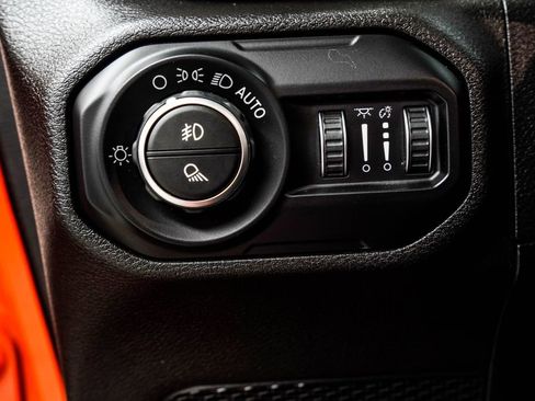 Used 2020 Jeep Gladiator Rubicon image 39