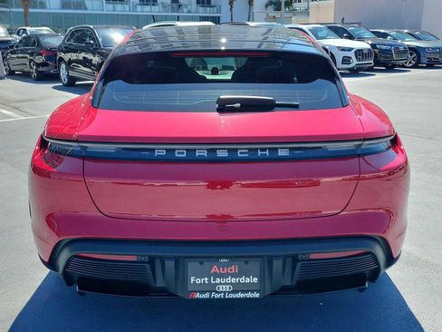 Used 2021 Porsche Taycan 4S image 5