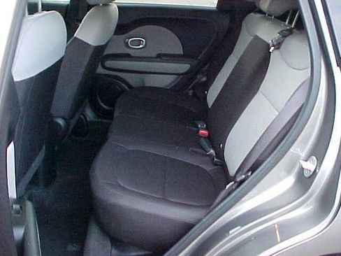 Used 2015 Kia Soul image 9