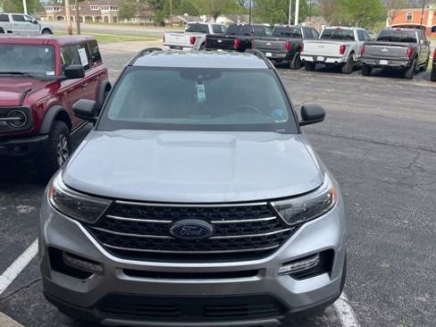 Used 2021 Ford Explorer XLT w/ Equipment Group 202A AWD/4WD image 1