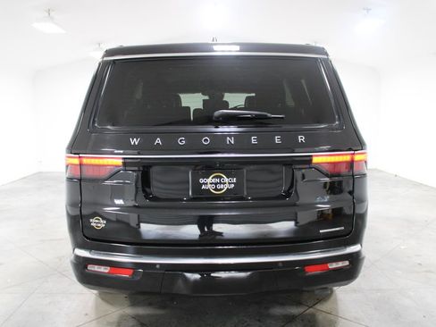 Used 2024 Jeep Wagoneer Series II AWD/4WD image 8