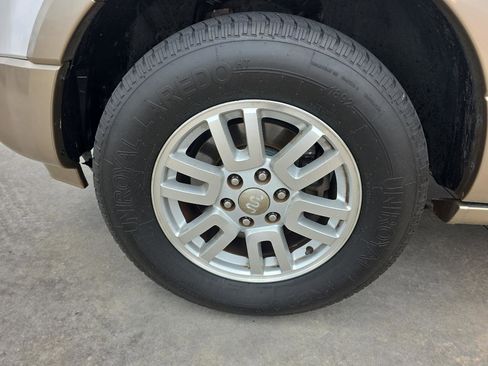 Used 2014 Ford Expedition King Ranch RWD image 28