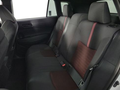 Used 2025 Toyota Corolla Cross AWD Hybrid w/ Moonroof Package image 17