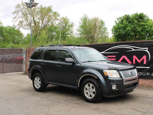Used 2010 Mercury Mariner 2WD image 4