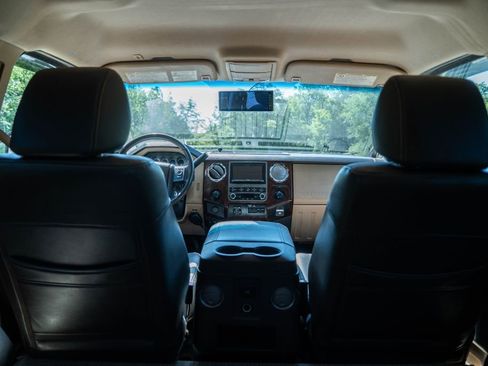 Used 2011 Ford F550 4x4 Crew Cab Super Duty w/ Payload Upgrade Pkg image 75