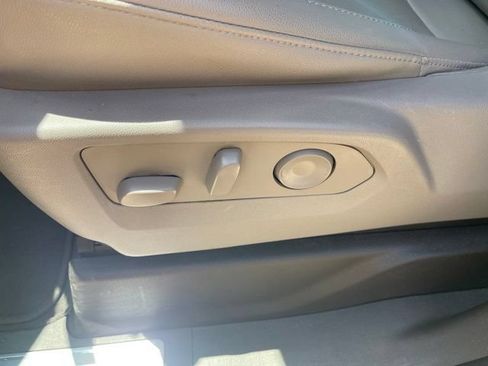 Used 2023 GMC Sierra 1500 SLT w/ SLT Convenience Package AWD/4WD image 5