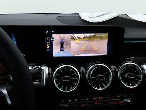 New 2026 Mercedes-Benz GLB 35 AMG 4MATIC image 26