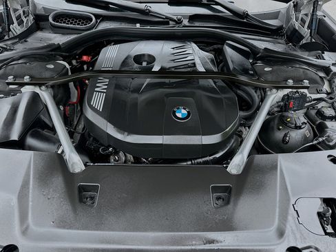 Used 2023 BMW 740i w/ Executive Package image 34