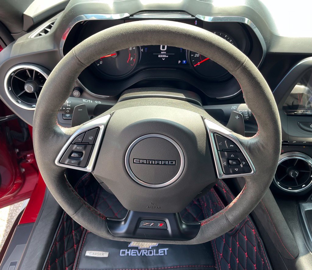 Used 2020 Chevrolet Camaro ZL1 RWD image 18