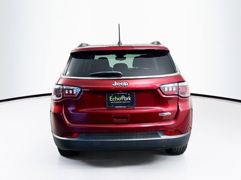 Used 2022 Jeep Compass Latitude image 7