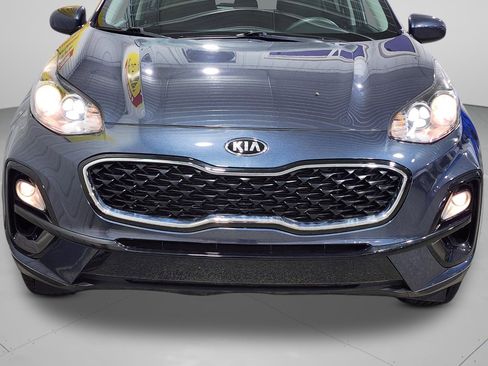 Used 2020 Kia Sportage LX image 24