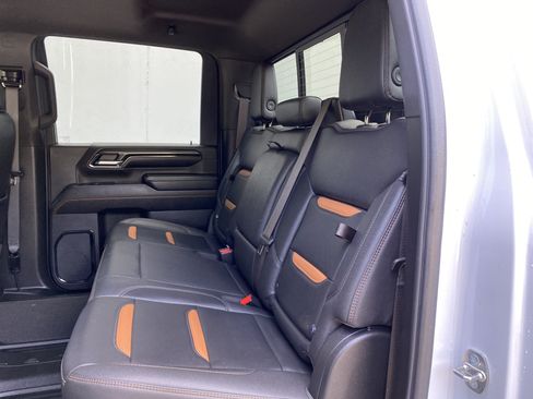 Used 2024 GMC Sierra 2500 AT4 w/ Technology Package AWD/4WD image 42