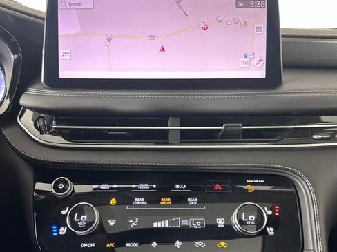 Certified 2023 INFINITI QX60 Luxe image 17