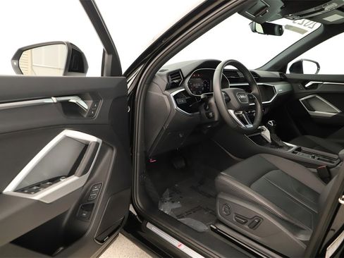 Certified 2025 Audi Q3 2.0T Premium Plus w/ Premium Plus Package image 14