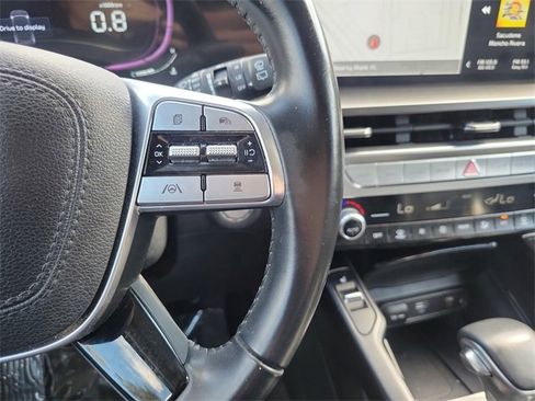 Used 2024 Kia Telluride S image 16