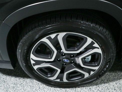 Used 2023 Subaru Ascent Limited AWD/4WD image 11