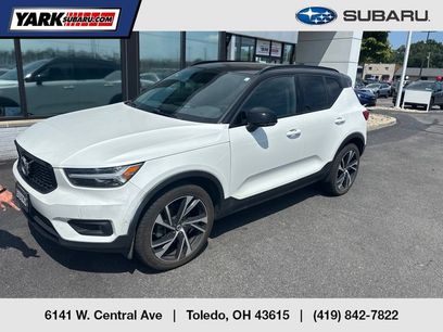 Used 2019 Volvo XC40 T5 R-Design