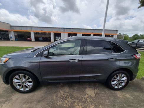 Used 2024 Ford Edge Titanium AWD/4WD image 14