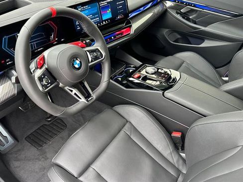 New 2026 BMW M5 w/ Executive Package image 9