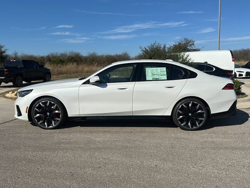 New 2026 BMW 540i xDrive xDrive w/ M Sport Package image 5