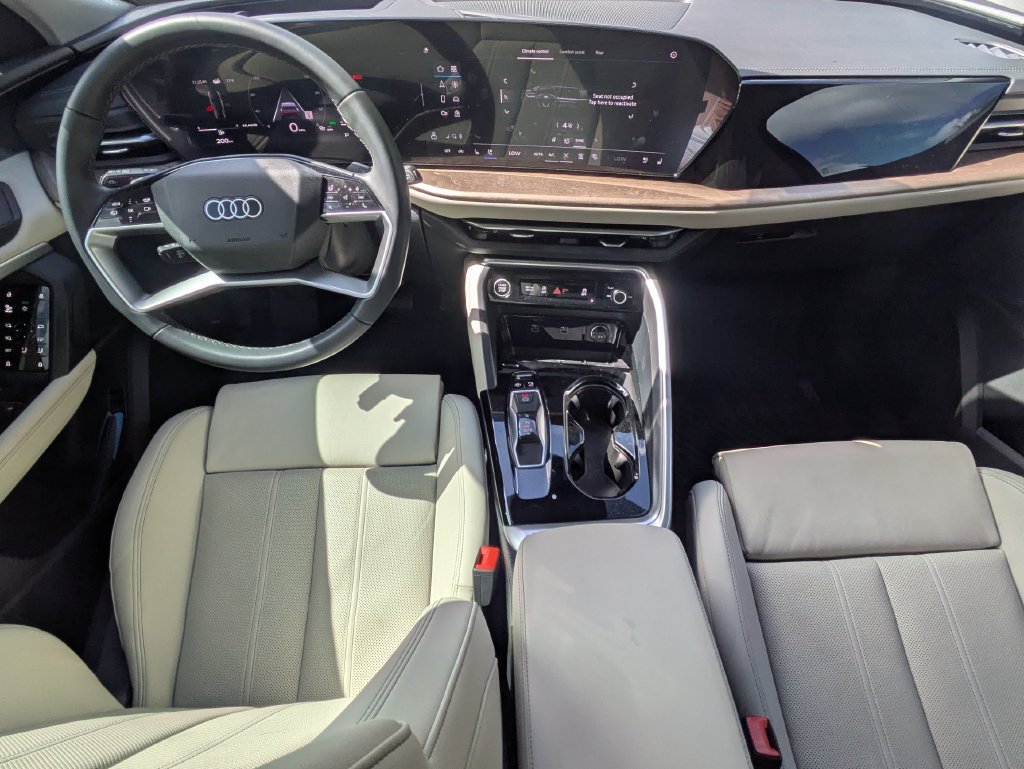 Used 2025 Audi Q5 Premium Plus AWD/4WD image 19