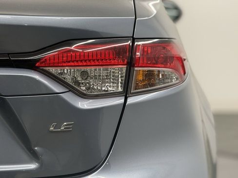 Used 2020 Toyota Corolla LE image 7