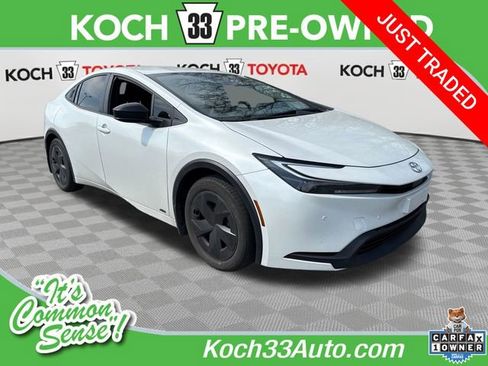 Used 2024 Toyota Prius LE image 1