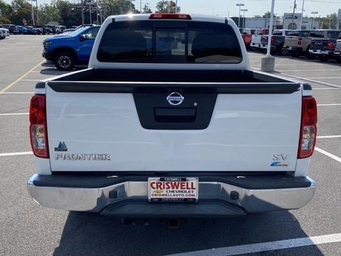 Used 2019 Nissan Frontier SV image 4
