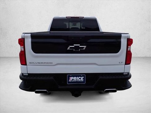 Used 2025 Chevrolet Silverado 1500 LT Trail Boss w/ Convenience Package II AWD/4WD image 3