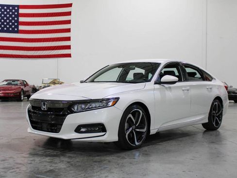 Used 2020 Honda Accord Sport image 1