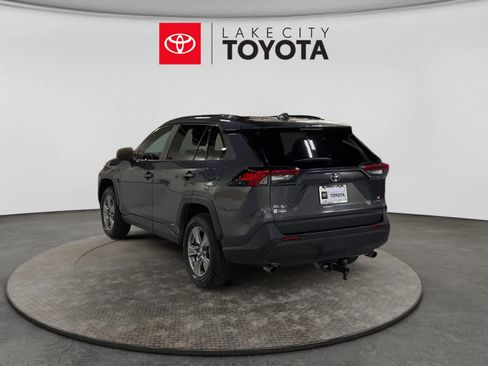 Used 2024 Toyota RAV4 LE AWD/4WD image 5