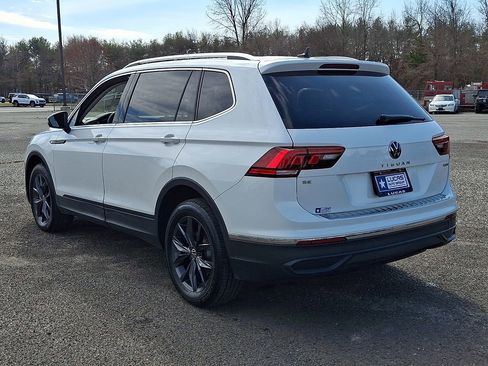 Used 2023 Volkswagen Tiguan SE AWD/4WD image 8